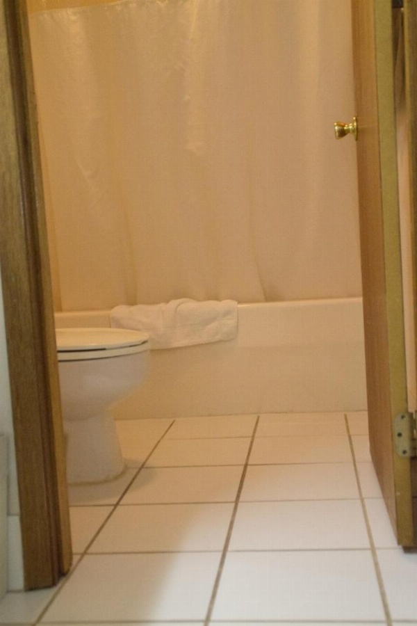 Tazewell Motor Lodge image 24