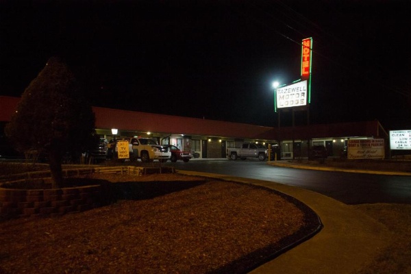 Tazewell Motor Lodge image 28